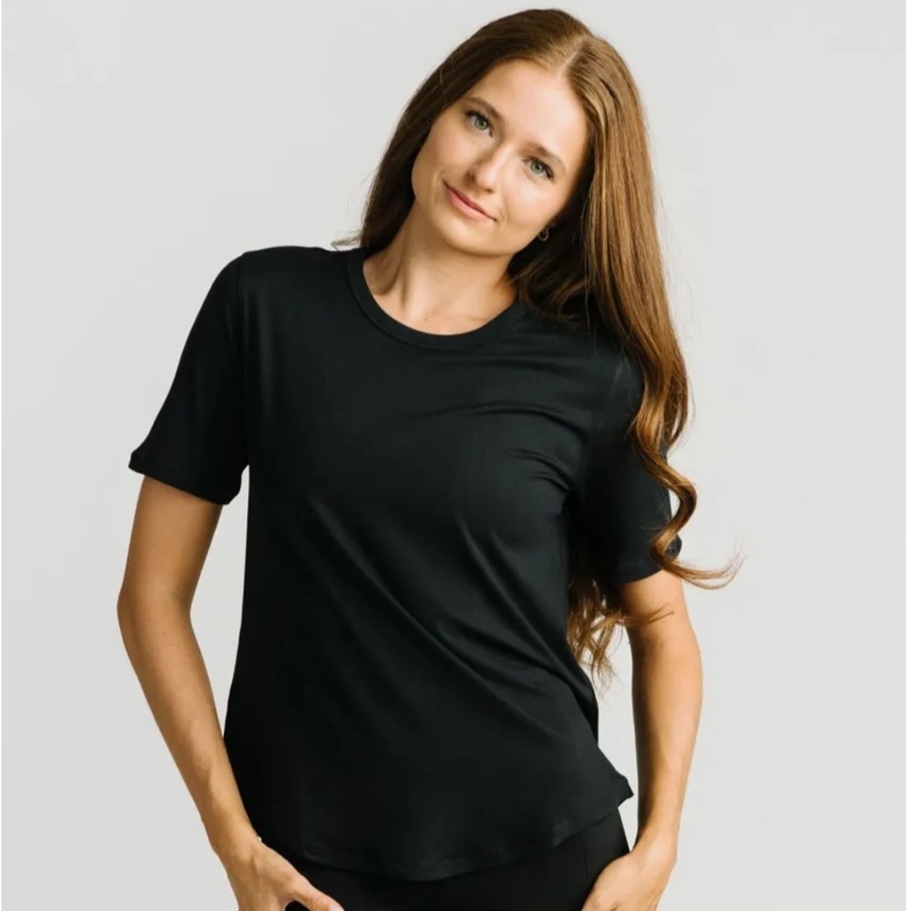 ZYIA Active Black Go To Tee - Size Large - Soft Athleisure Basic